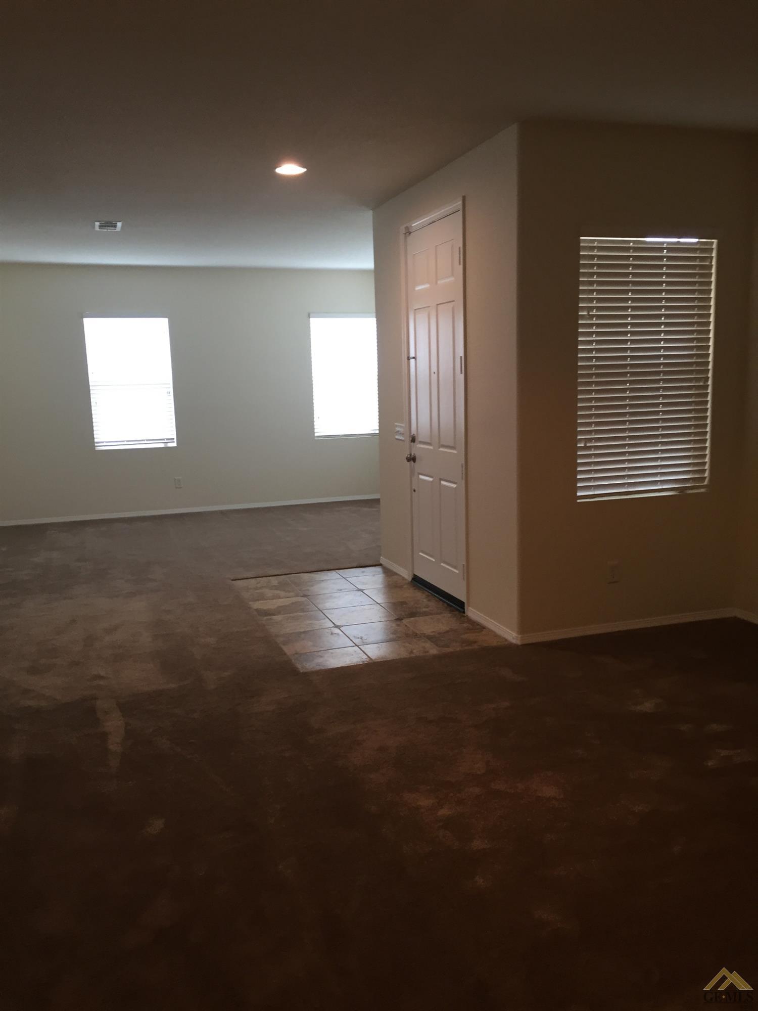 1426 Wild Olive Rd, Tehachapi, CA 93561 photo 3