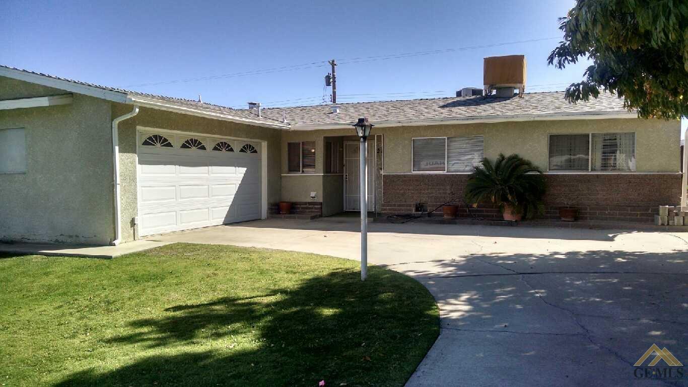 219 Suzanne Ln, Taft, CA 93268 photo 3