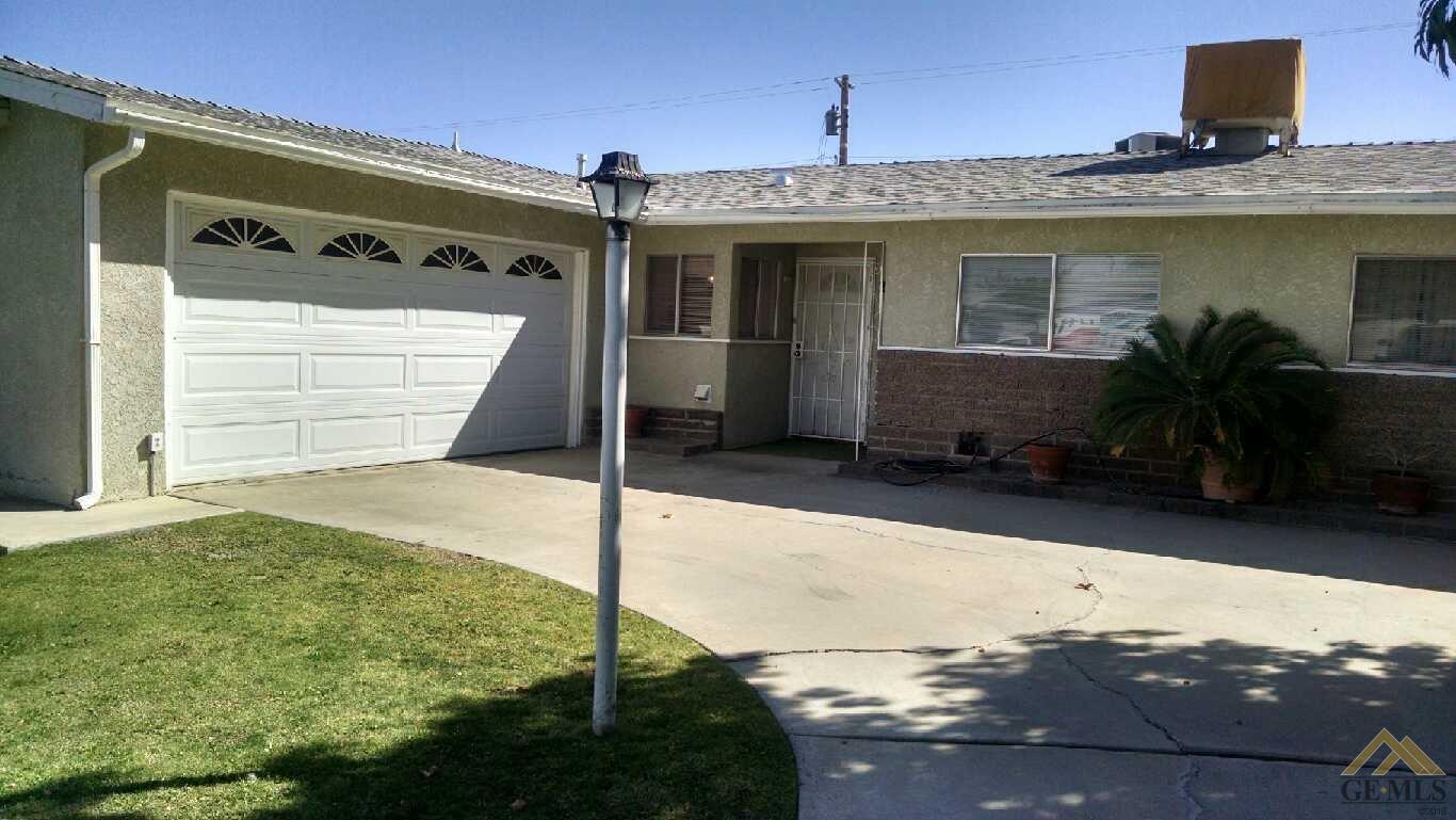 219 Suzanne Ln, Taft, CA 93268 photo 4