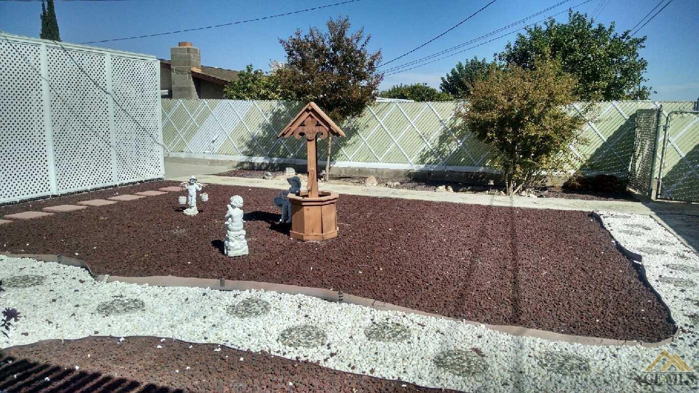 219 Suzanne Ln, Taft, CA 93268 photo 17