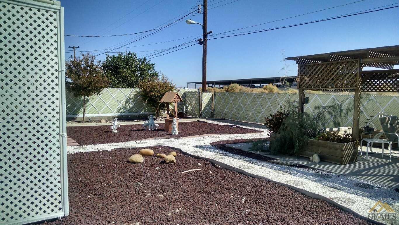 219 Suzanne Ln, Taft, CA 93268 photo 18