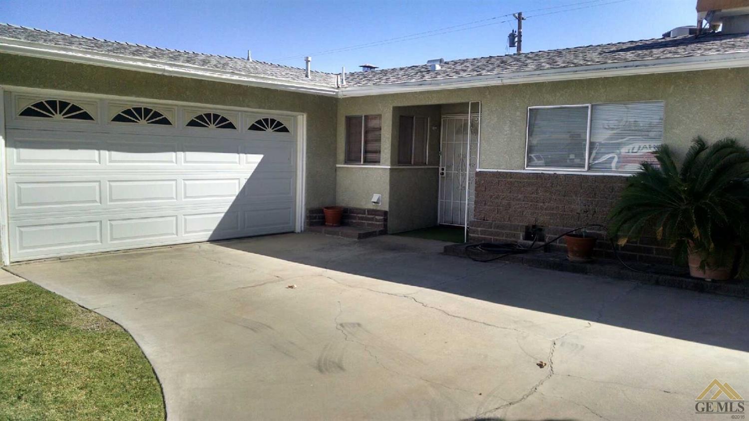 219 Suzanne Ln, Taft, CA 93268 photo 5