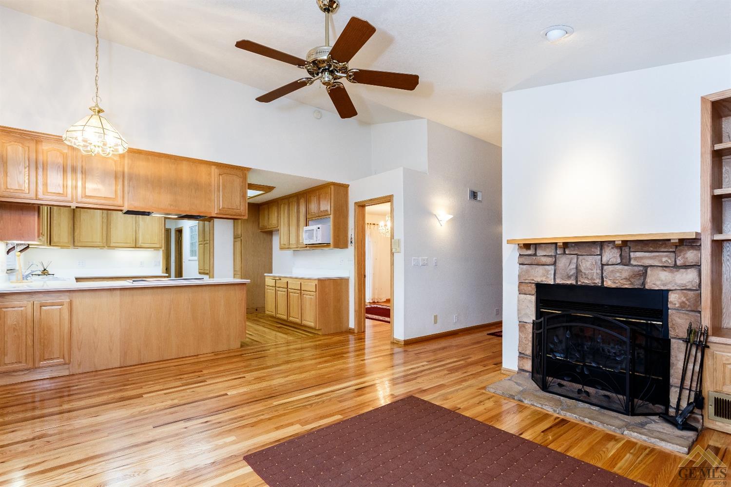 28750 Delaware Dr, Tehachapi, CA 93561 photo 14