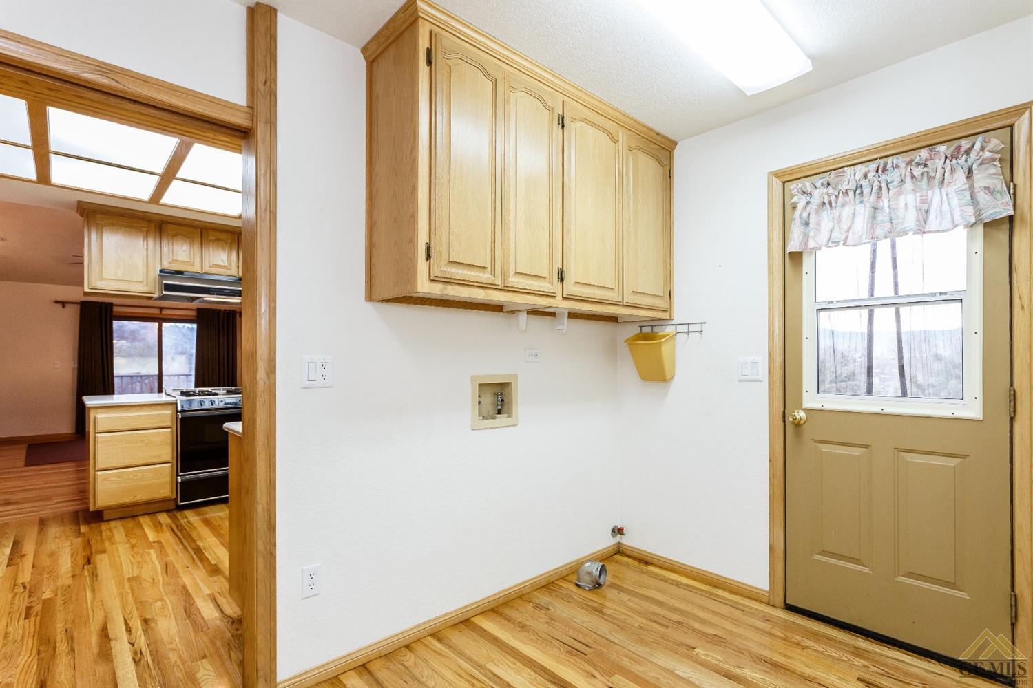 28750 Delaware Dr, Tehachapi, CA 93561 photo 17