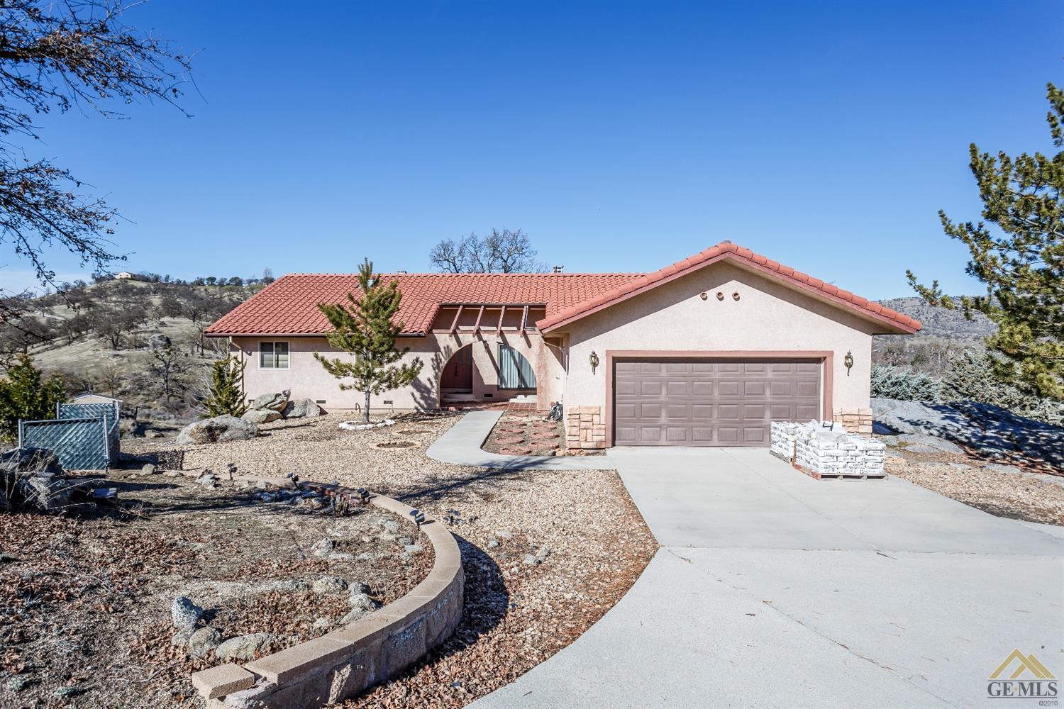 28750 Delaware Dr, Tehachapi, CA 93561 photo 1