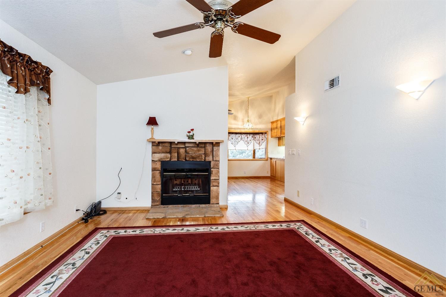 28750 Delaware Dr, Tehachapi, CA 93561 photo 10