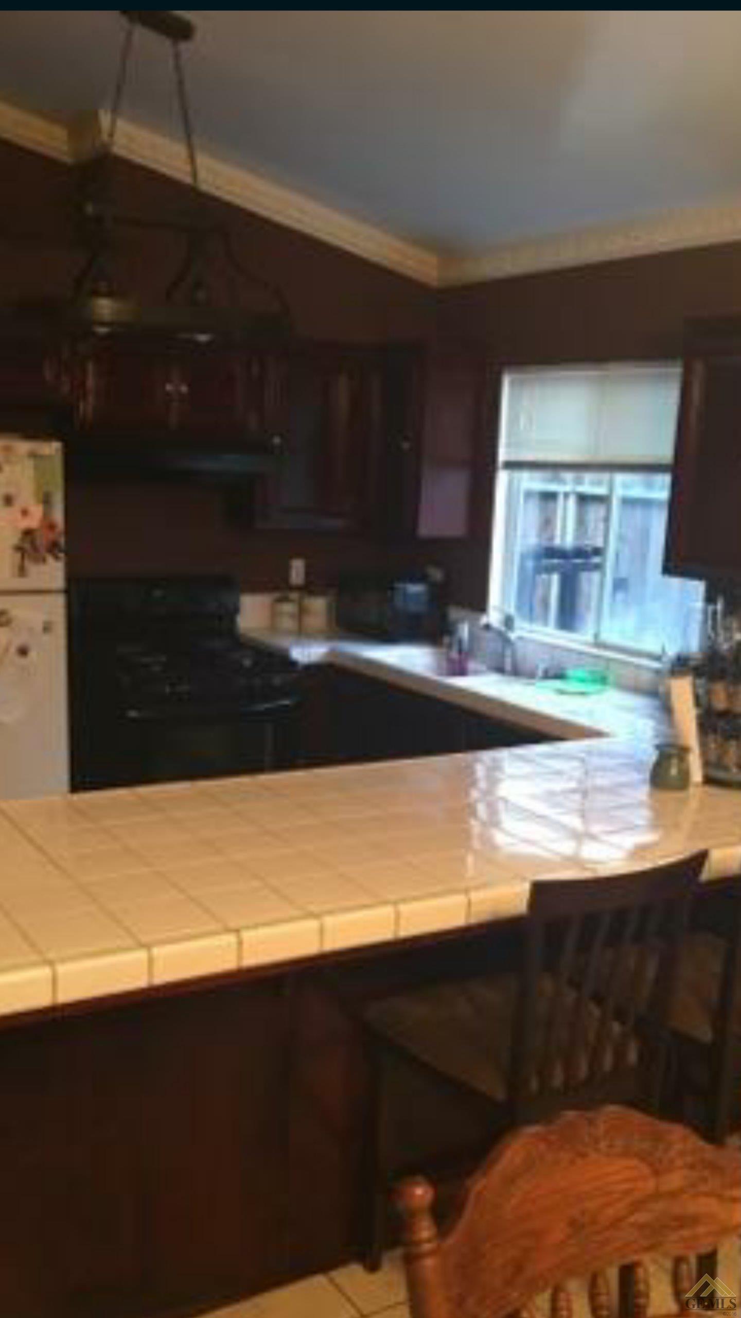 8820 Winlock St, Bakersfield, CA 93312 photo 2