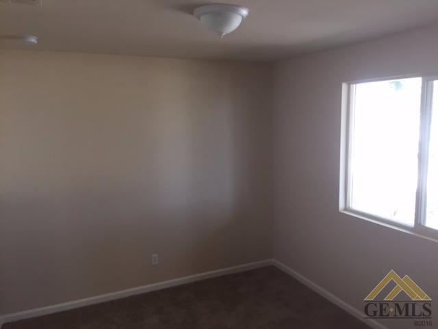 307 Crystal St, Taft, CA 93268 photo 7