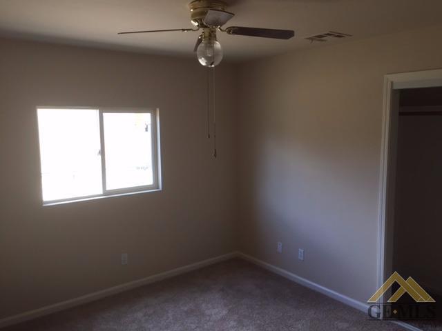 307 Crystal St, Taft, CA 93268 photo 8