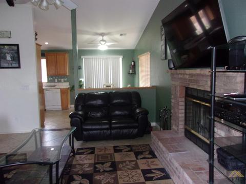 105 Lee St, Taft, CA 93268 photo 5