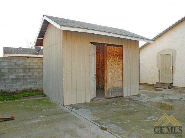 124 Laurel Ave, Arvin, CA 93203 photo 10