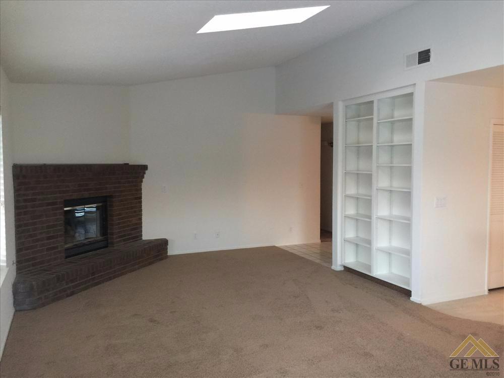 29390 Fawn Way, Tehachapi, CA 93561 photo 3