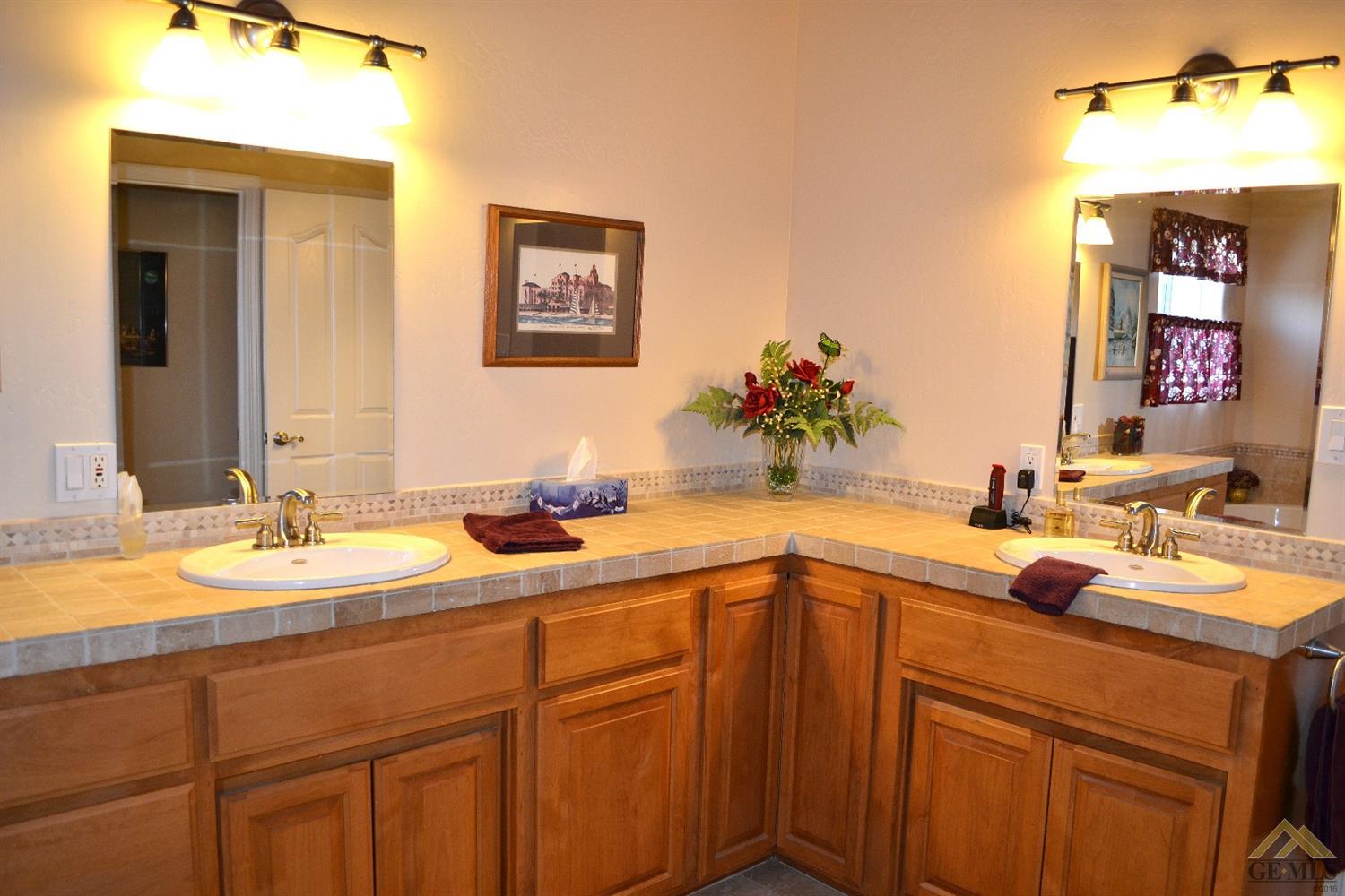 18130 Rawhide Ct, Tehachapi, CA 93561 photo 9