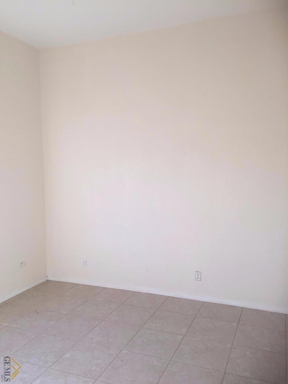 411 6th St, Taft, CA 93268 photo 7
