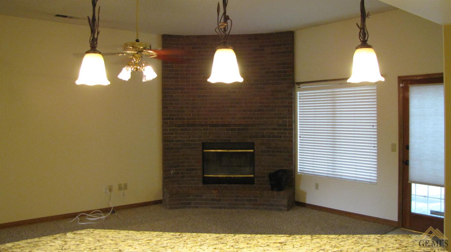 9404 Colfax Ct, Bakersfield, CA 93312 photo 8