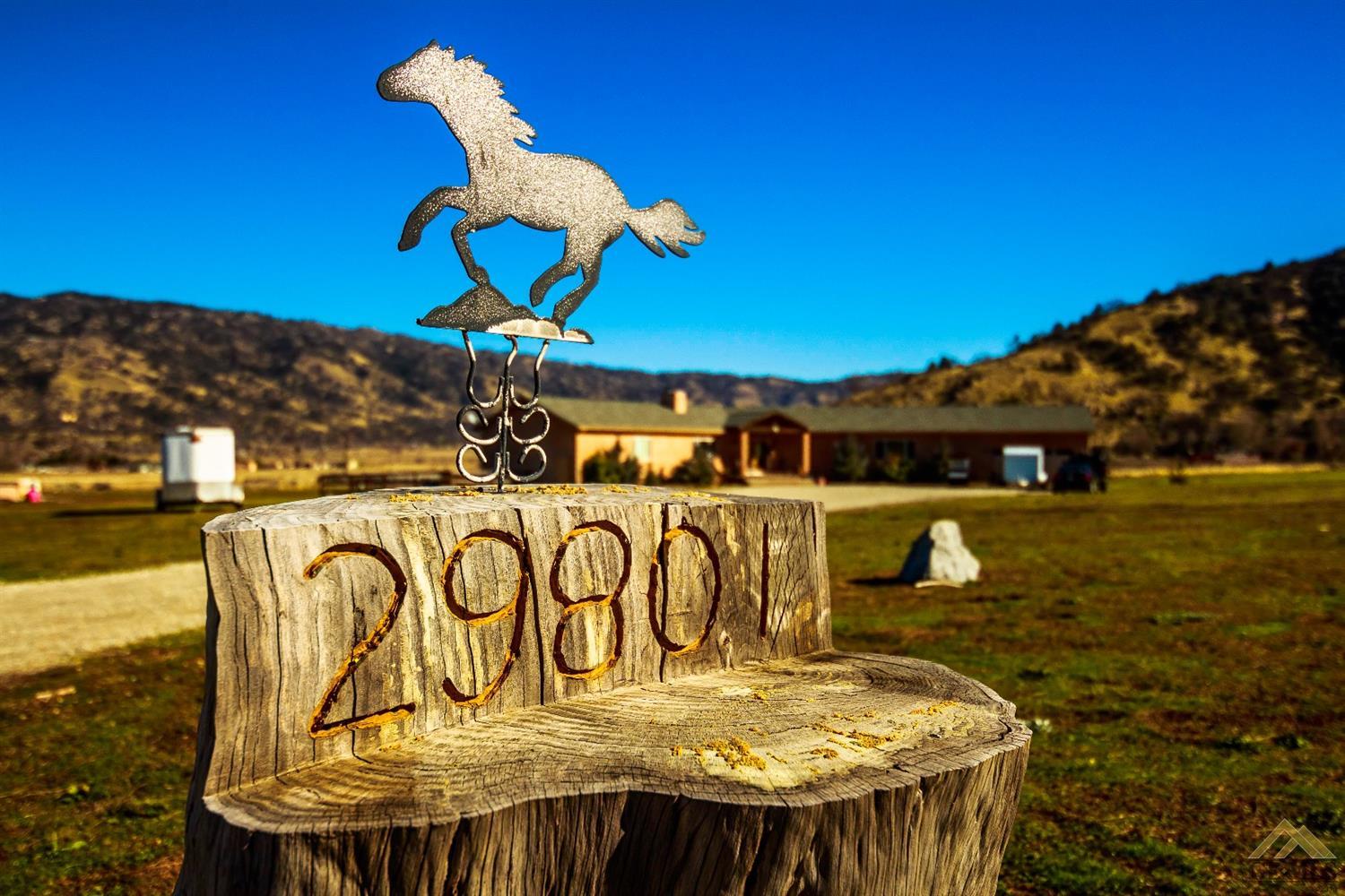 29801 S Lower Valley Rd, Tehachapi, CA 93561 photo 2