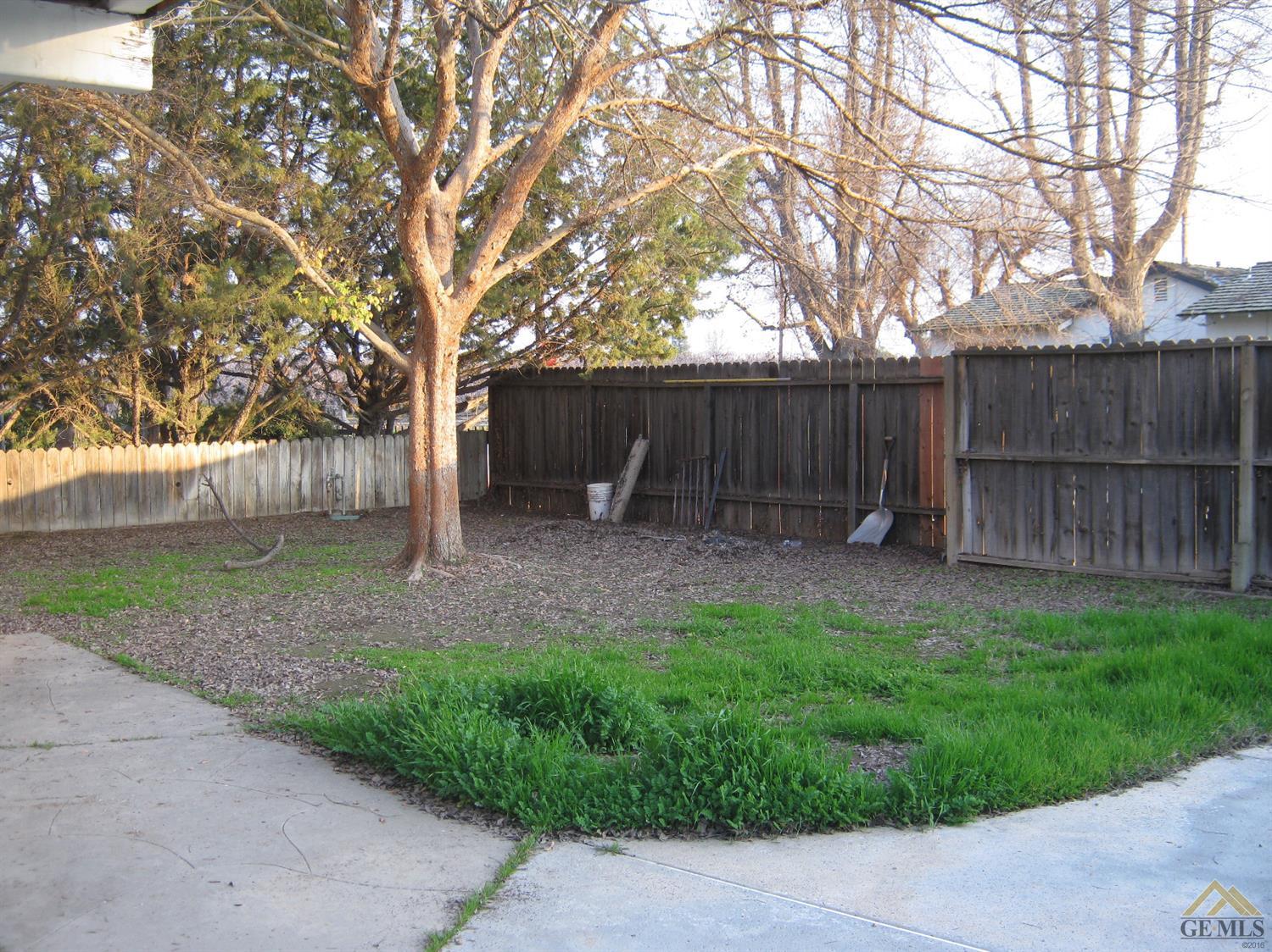 405 Beech Ave, Shafter, CA 93263 photo 19