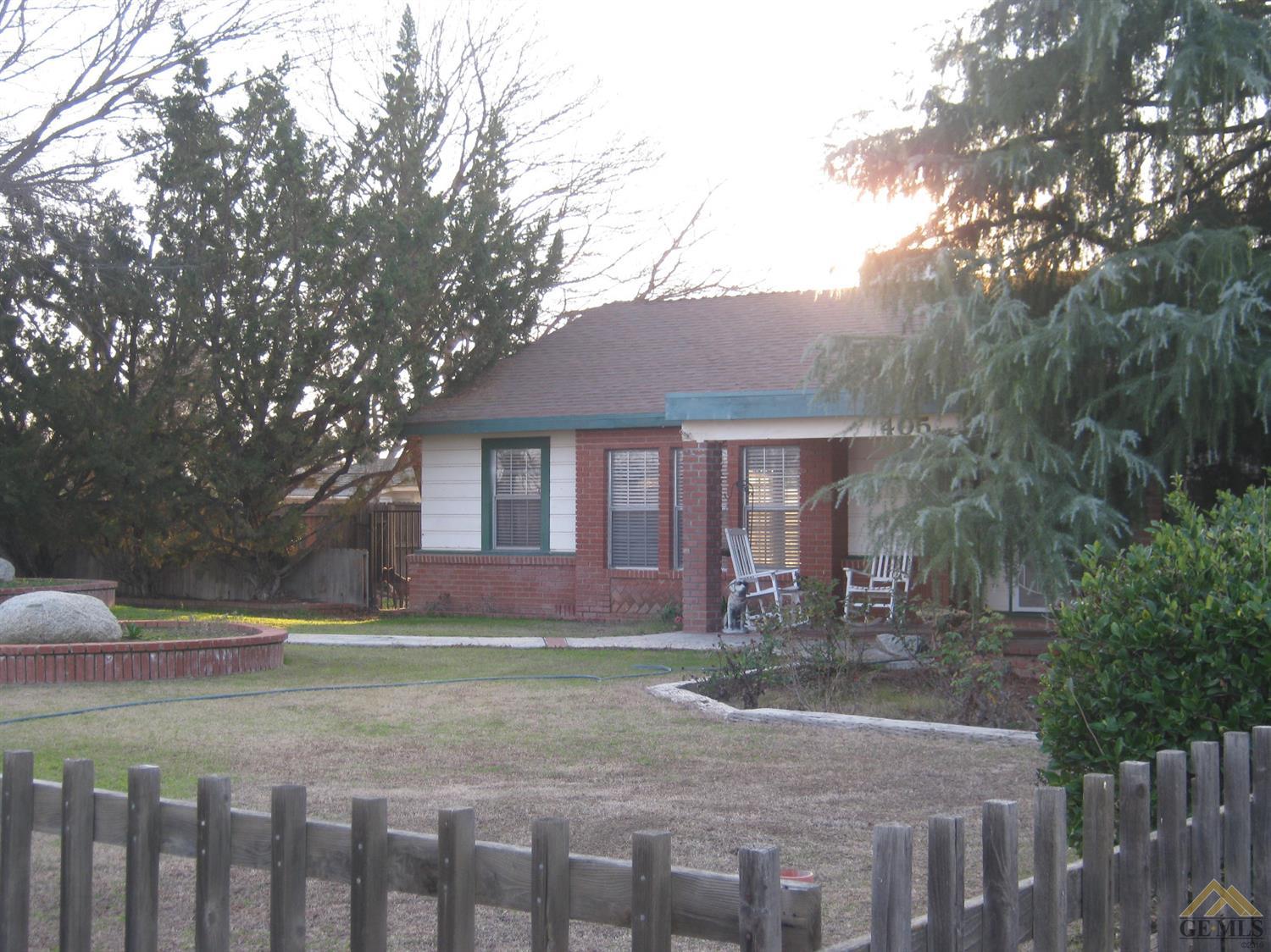 405 Beech Ave, Shafter, CA 93263 photo 3
