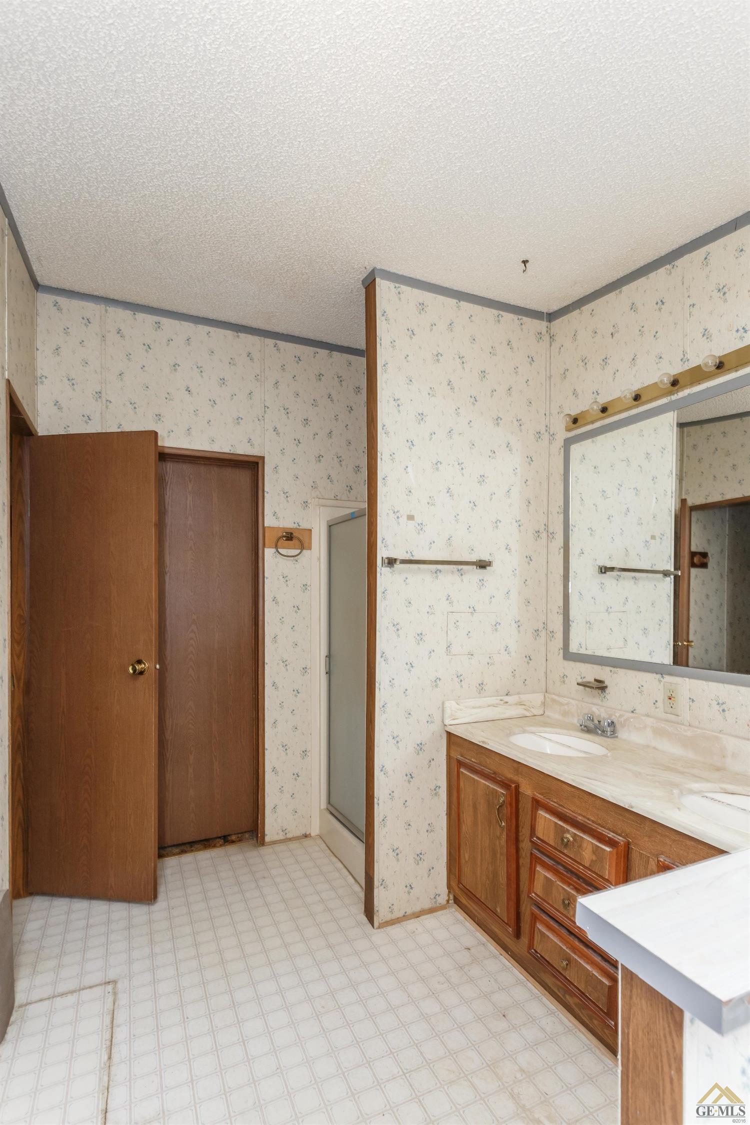 9207 Apache Dr, Weldon, CA 93283 photo 9