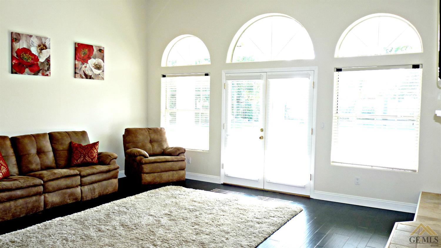 11015 Jadestone Dr, Bakersfield, CA 93311 photo 4