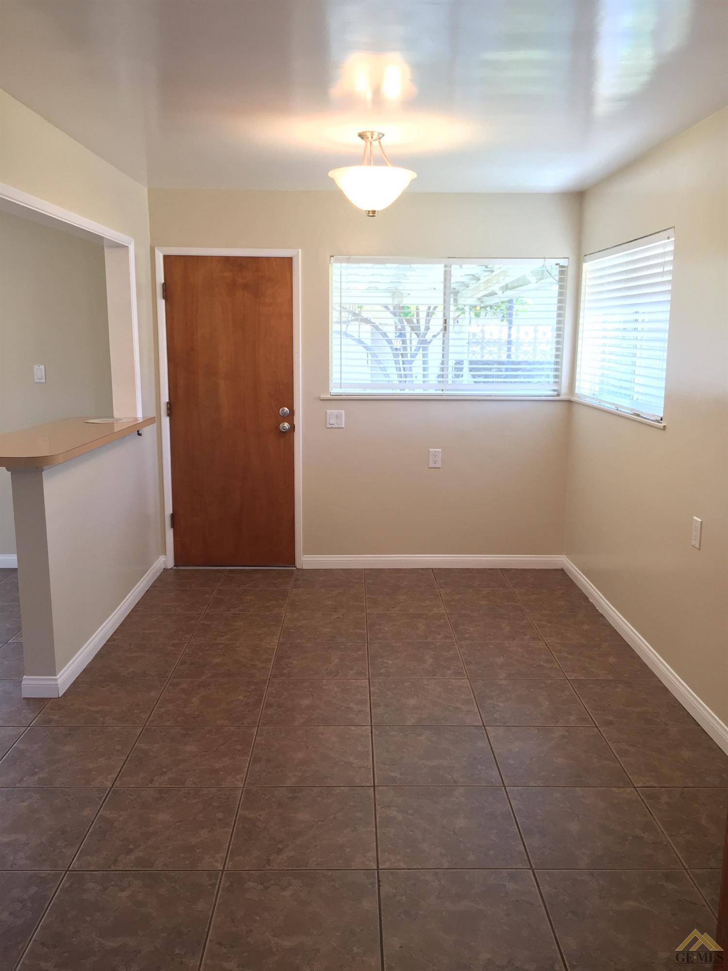 421 Stokes Ln, Taft, CA 93268 photo 15
