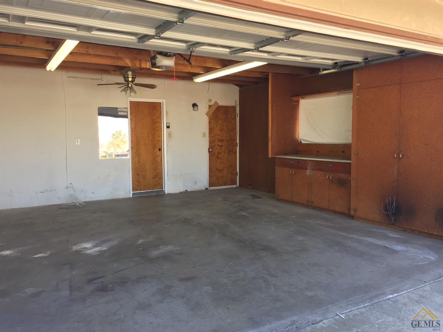 421 Stokes Ln, Taft, CA 93268 photo 17