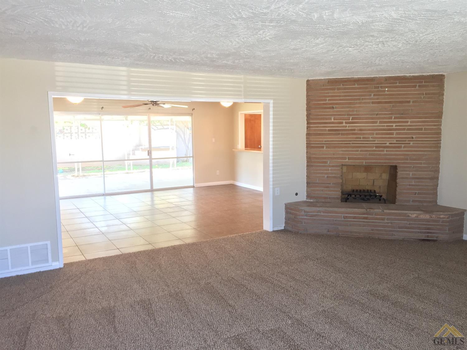 421 Stokes Ln, Taft, CA 93268 photo 3