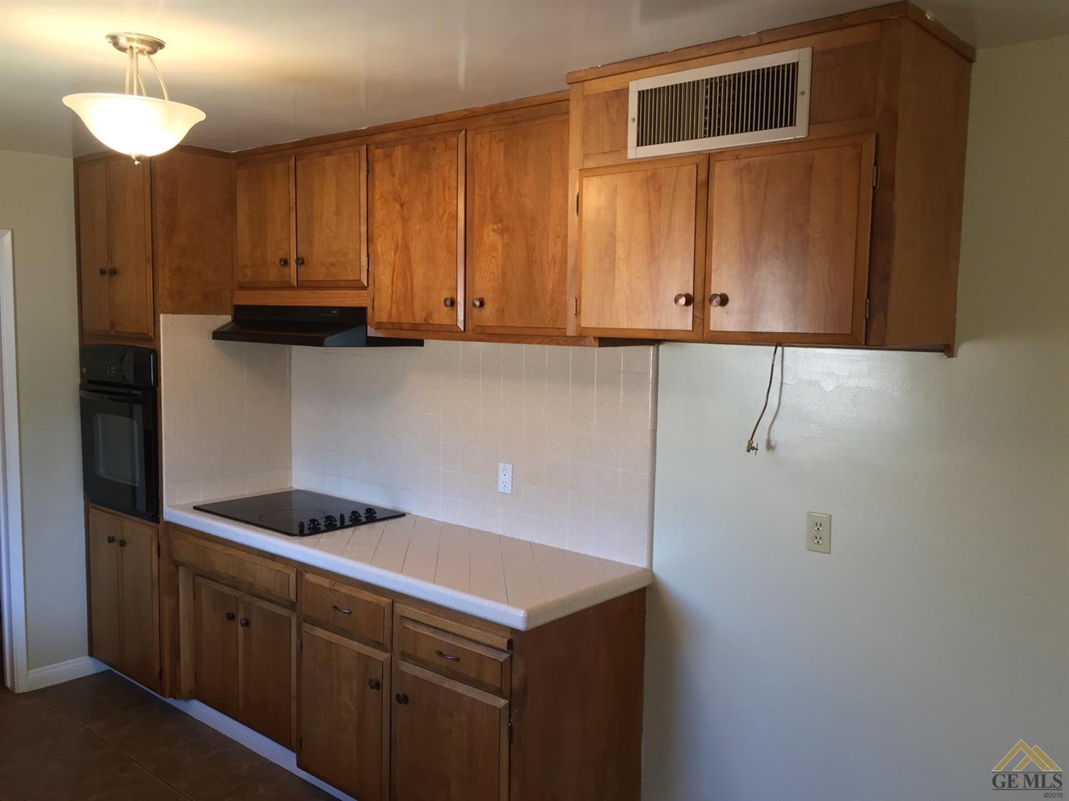421 Stokes Ln, Taft, CA 93268 photo 13