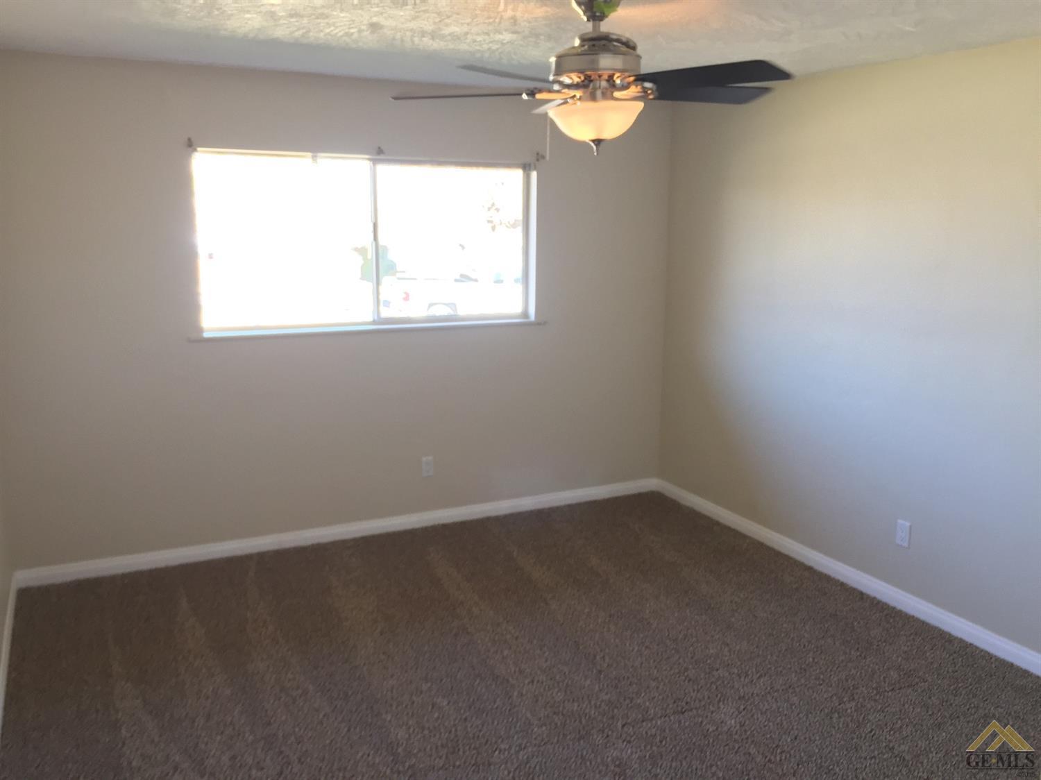 421 Stokes Ln, Taft, CA 93268 photo 24