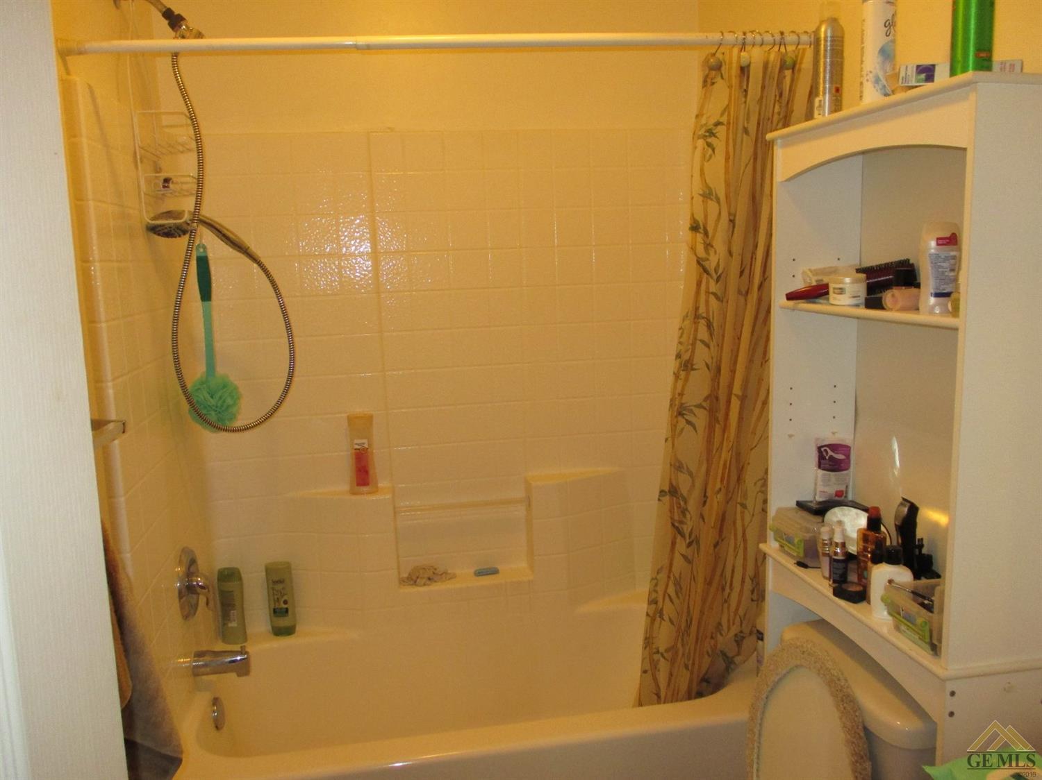 7215 Isla Mona Ct, Bakersfield, CA 93307 photo 11