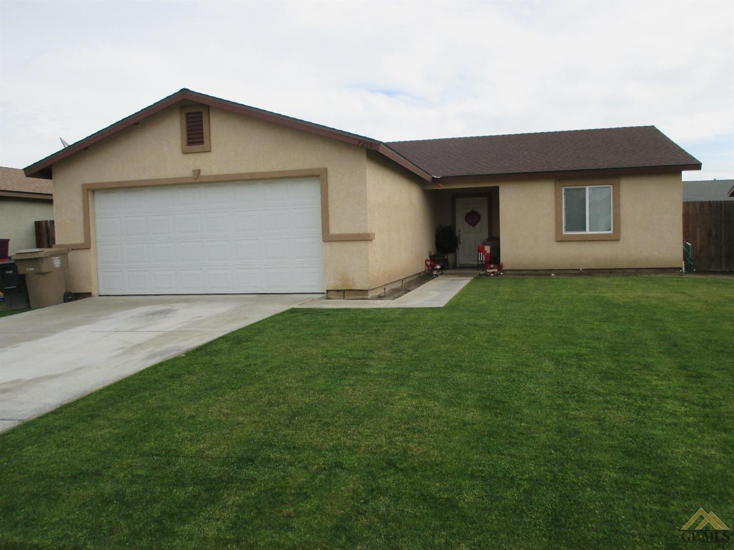 7215 Isla Mona Ct, Bakersfield, CA 93307 photo 1