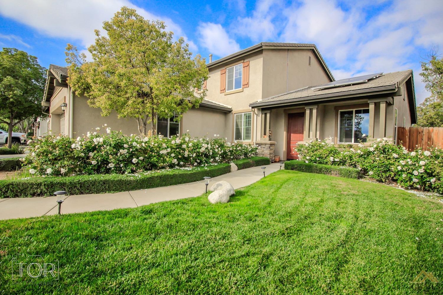4704 Basque St, Bakersfield, CA 93313 photo 1