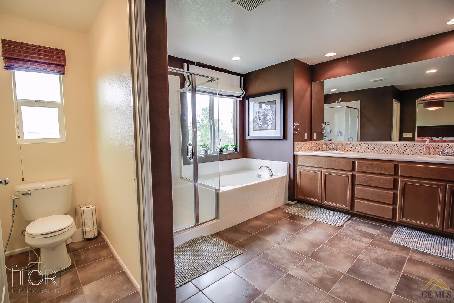 4704 Basque St, Bakersfield, CA 93313 photo 6