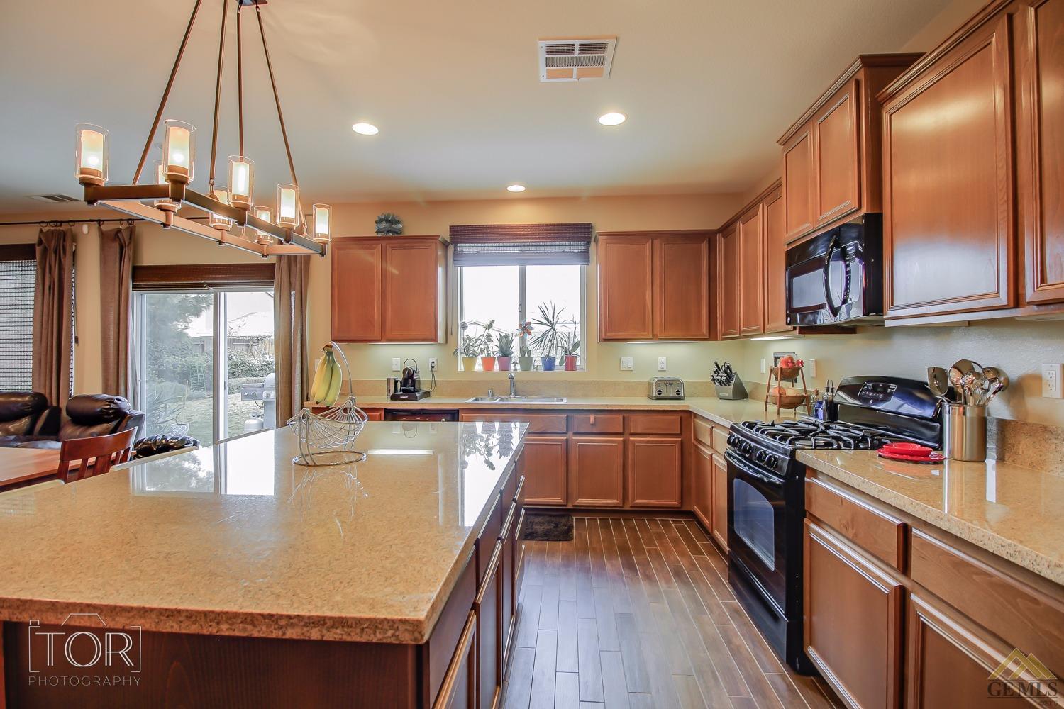 4704 Basque St, Bakersfield, CA 93313 photo 18