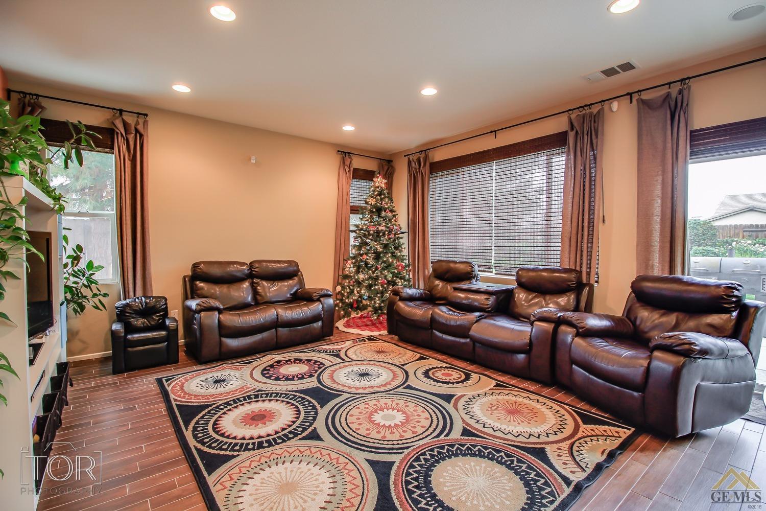 4704 Basque St, Bakersfield, CA 93313 photo 16