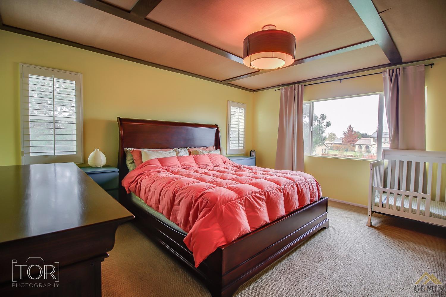 4704 Basque St, Bakersfield, CA 93313 photo 8