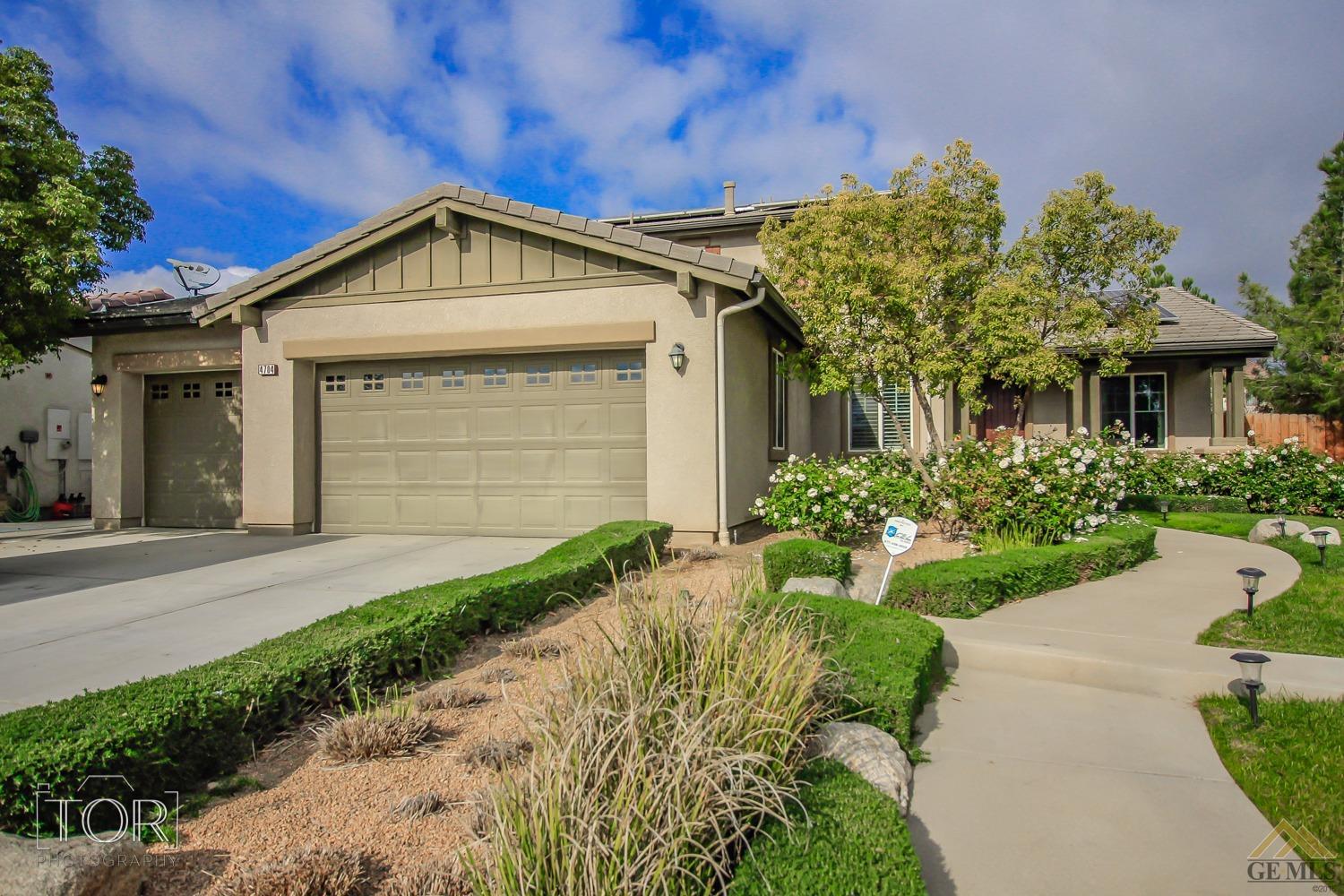 4704 Basque St, Bakersfield, CA 93313 photo 3