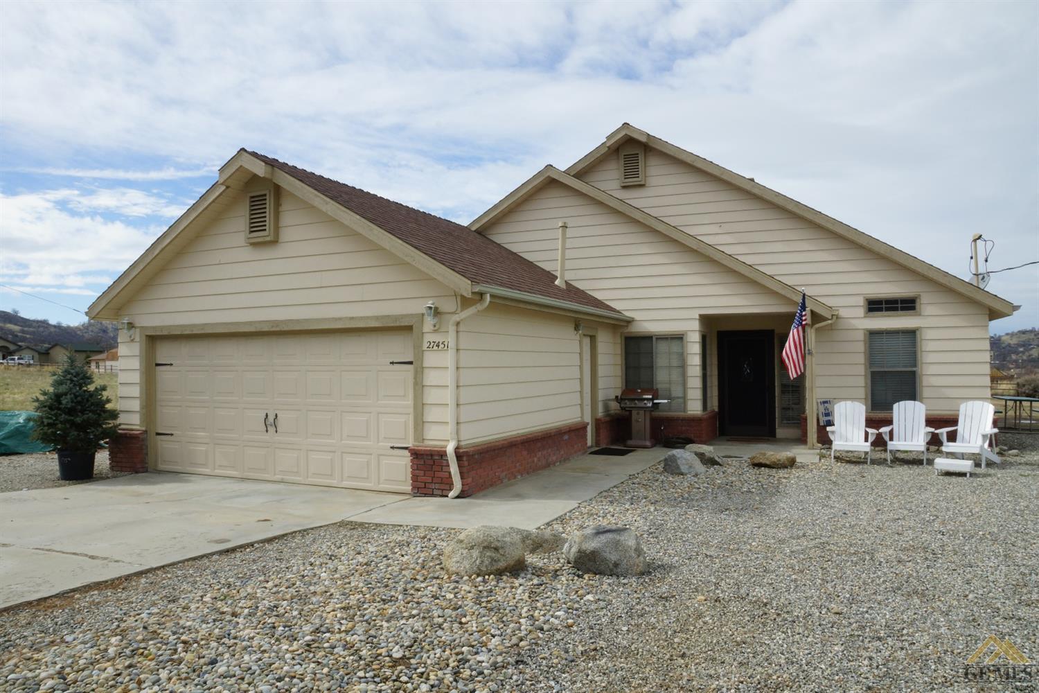 27451 Hialeah Dr, Tehachapi, CA 93561 photo 1