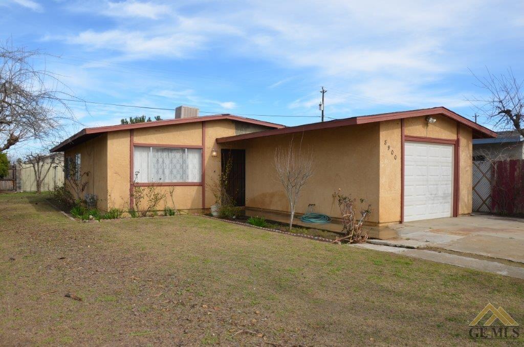 8900 Mark Ave, Lamont, CA 93241 photo 3