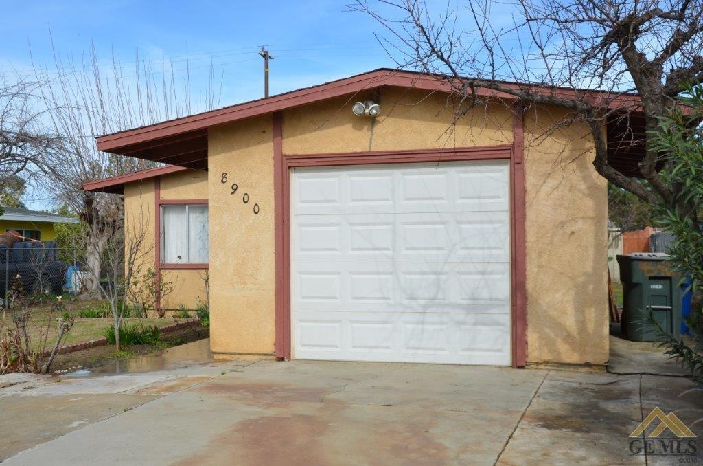 8900 Mark Ave, Lamont, CA 93241 photo 6