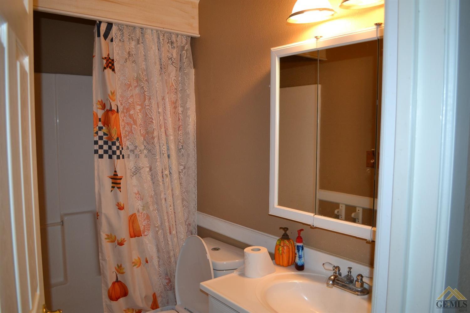 20421 El Porto Ct, Tehachapi, CA 93561 photo 3