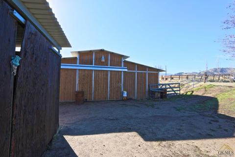 20840 Oak St, Tehachapi, CA 93561 photo 27