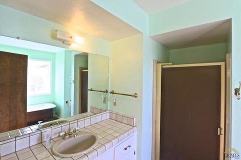20840 Oak St, Tehachapi, CA 93561 photo 18