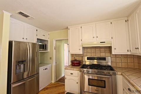20840 Oak St, Tehachapi, CA 93561 photo 10