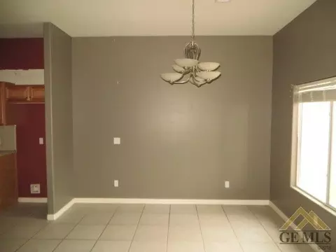 11342 Stroke Cutters Dr, Taft, CA 93268 photo 6