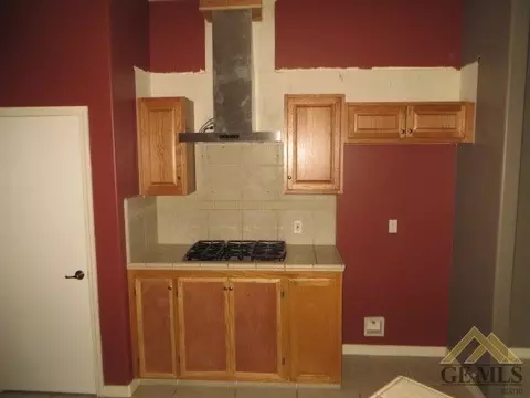 11342 Stroke Cutters Dr, Taft, CA 93268 photo 9
