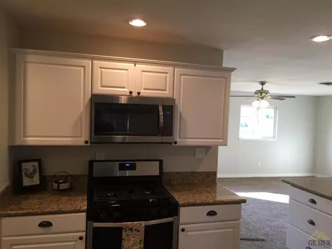 604 Buchanan St, Taft, CA 93268 photo 5