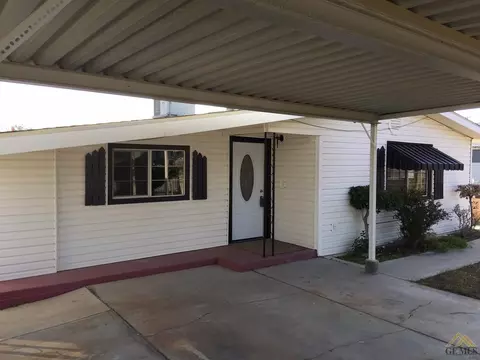 604 Buchanan St, Taft, CA 93268 photo 2