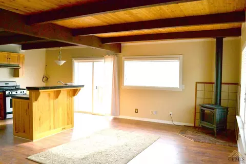 27620 Oakflat Dr, Tehachapi, CA 93561 photo 3
