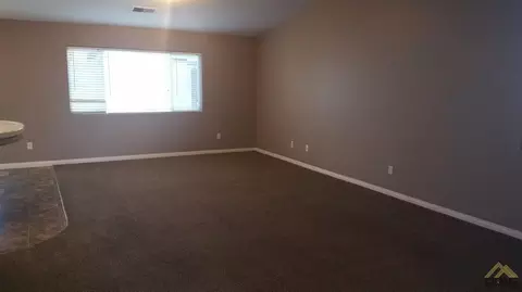 11705 Copernicus Ave, Bakersfield, CA 93312 photo 2